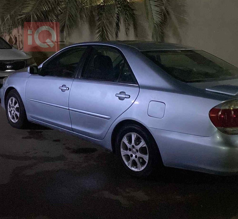 تۆیۆتا کامری